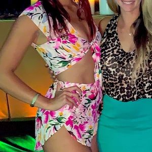 Beach Riot Gorgeous Floral Set!